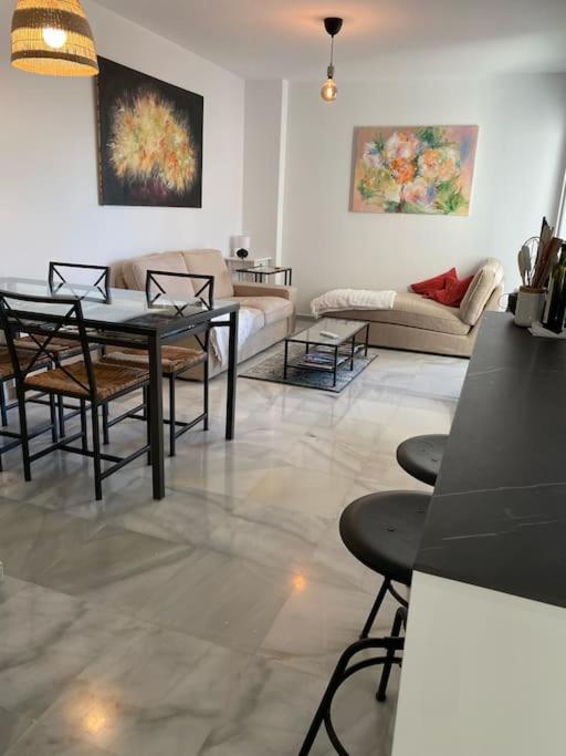 Piso Muy Moderno Para 4 Personas Y Una Cuna A 7 Min Caminando A La Playa, Con Aire, Balcon Con Vistas Y 2 Piscinas El Puerto de Santa María Esterno foto