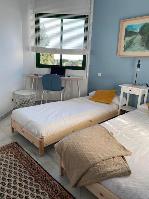 Piso Muy Moderno Para 4 Personas Y Una Cuna A 7 Min Caminando A La Playa, Con Aire, Balcon Con Vistas Y 2 Piscinas El Puerto de Santa María Esterno foto